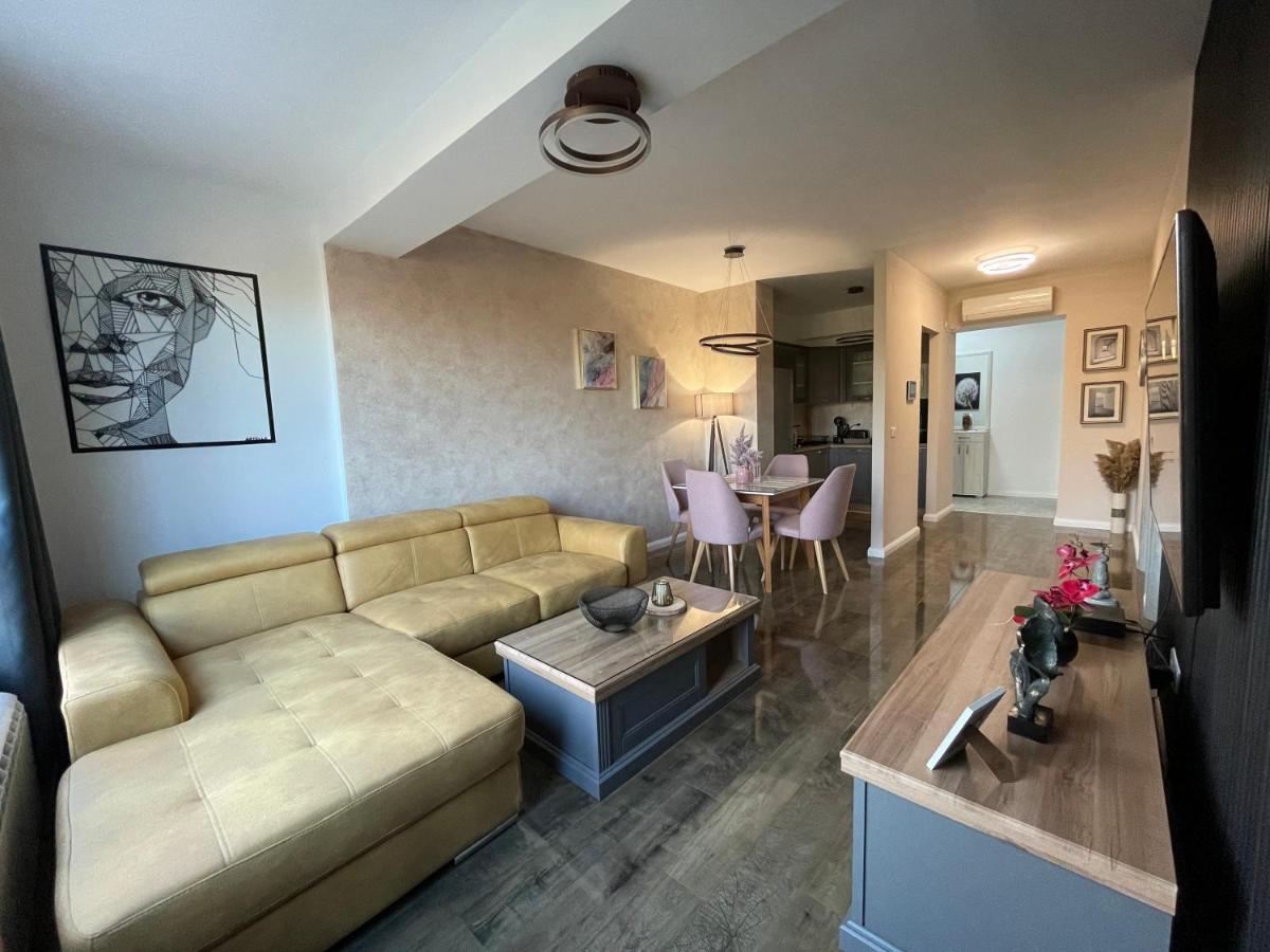 Roosevelt Apartment สโกเปีย ภายนอก รูปภาพ
